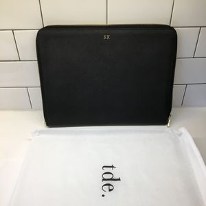 TDE The Daily Edited Laptop Case